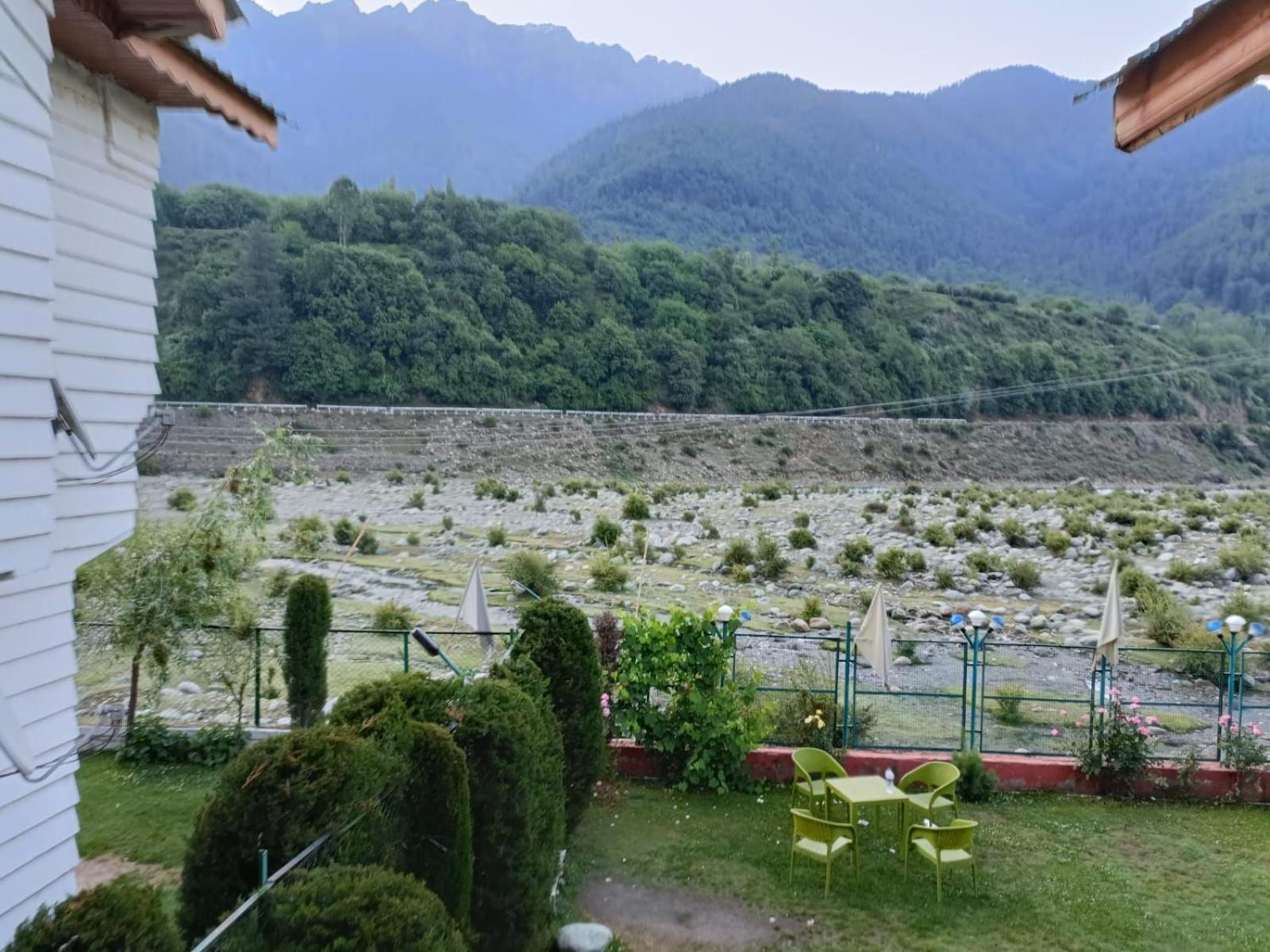 Sojourn Cottages Pahalgam Pahalgām Exterior foto